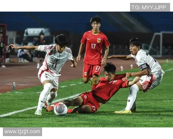 中国足球队守门员的成长之路与挑战解析